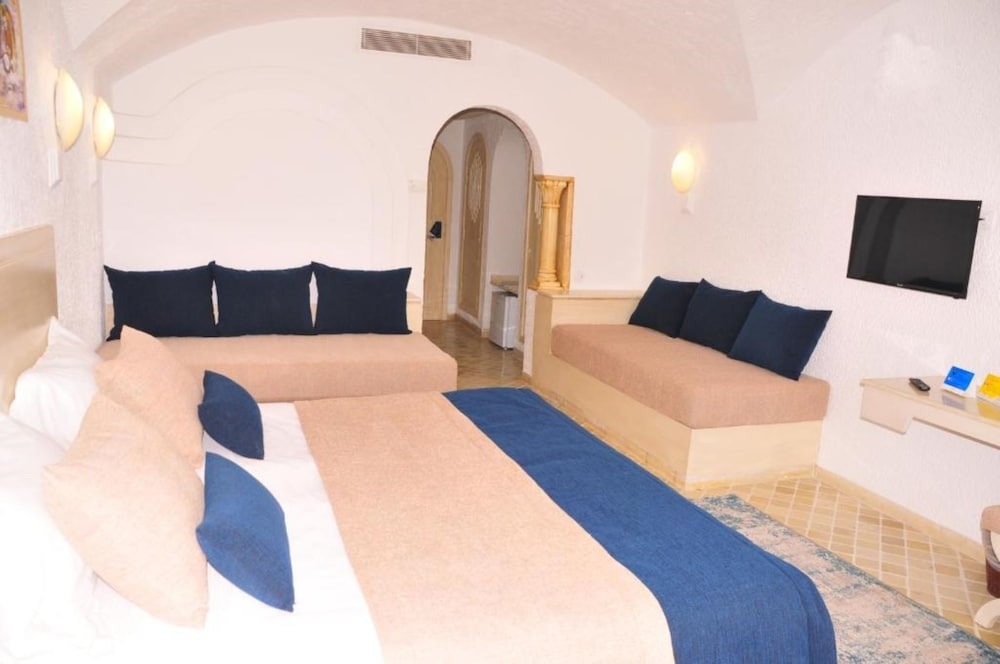 هتل لایکو حمامت